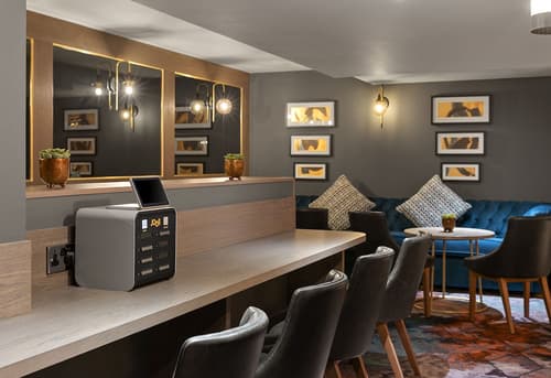 Leonardo Royal London Tower Bridge, Lobby