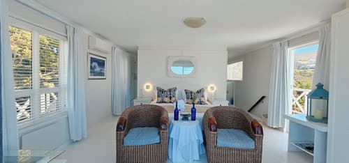 Brenton Beach House, Room