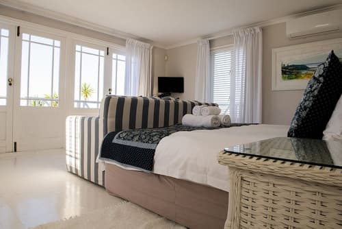 Brenton Beach House, Room