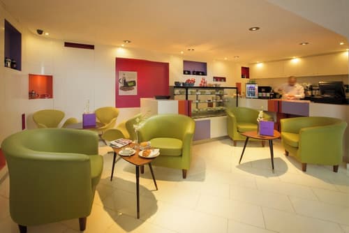 Millennium Central Downtown, Lobby