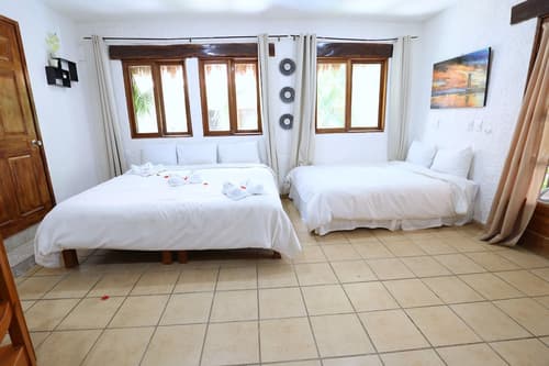 Hotel Bosque Caribe , 5th Av Zone, Room