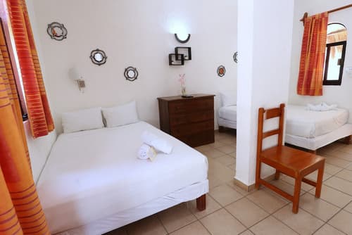 Hotel Bosque Caribe , 5th Av Zone, Room
