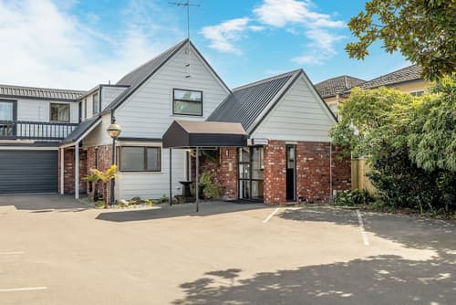 Ashford Motor Lodge, Property entrance