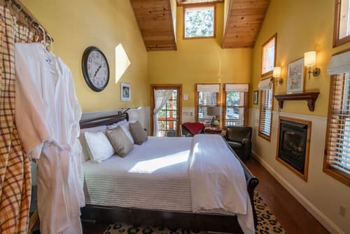 Elliott House Boutique Inn, Room