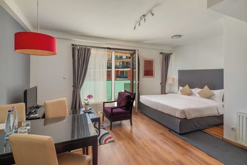 Escala Hotel & Suites, Primary image