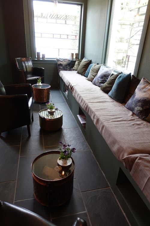 Trolltunga Hotel, Lobby lounge