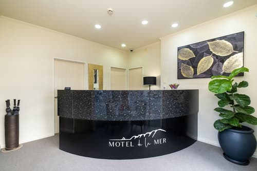 Motel de la Mer, Reception