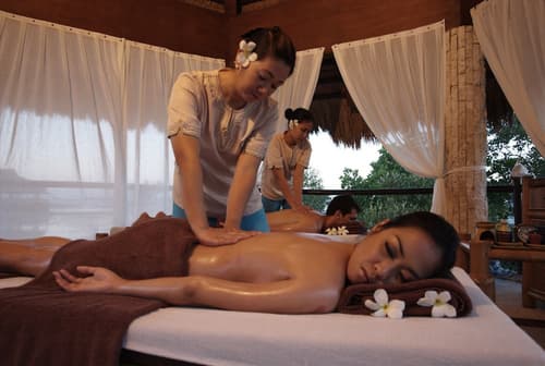 Bluewater Maribago Beach Resort, Massage