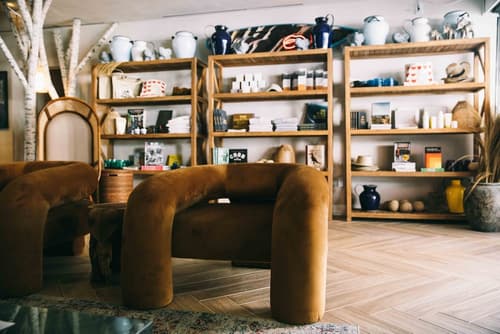 CODA Williamsburg, Lobby sitting area