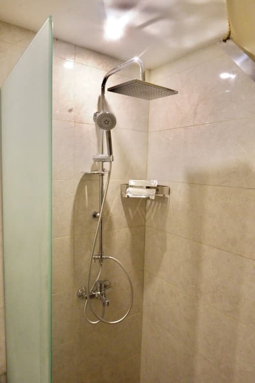 Beyond Wadi Rum Camp, Bathroom