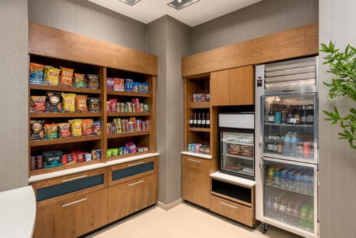 SpringHill Suites by Marriott Lafayette South at River Ranch, Vending machine