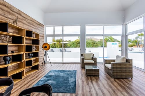 Placid Village, Lobby sitting area