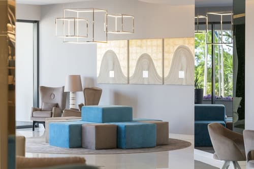 Vila Baleira Funchal, Reception