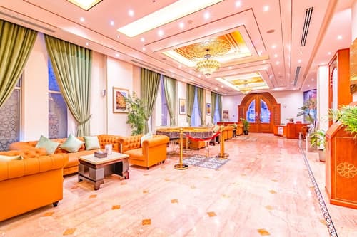 Platinum Hotel, Lobby