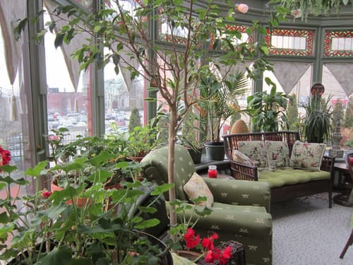 Chipman Hill Suites on Sydney, Lobby sitting area