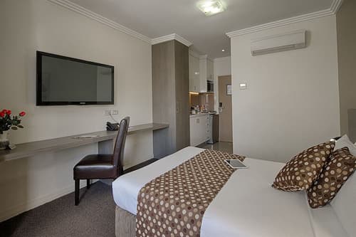 Best Western Plus Camperdown Suites, Room