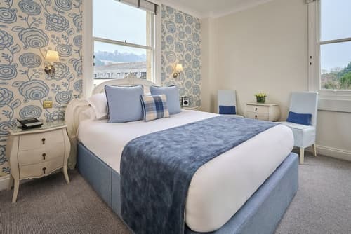 The Roseate Villa Bath, Room