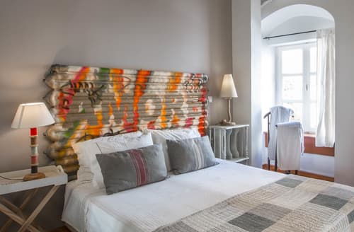 Amymone and Adiandi, Room