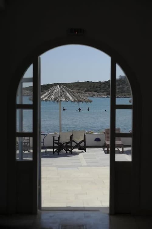 Galatis Hotel, Interior entrance