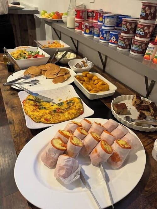 The Lodge Red Hook, Breakfast meal