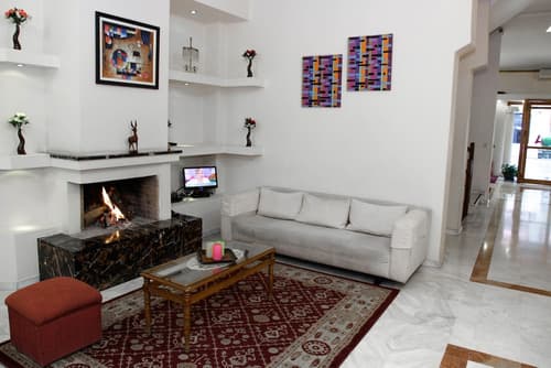 Alexiou Hotel, Lobby sitting area