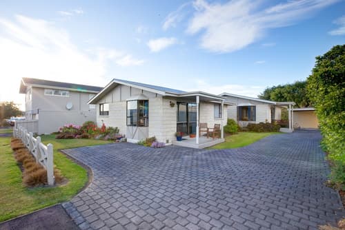 AAA Thames Court Motel, Room