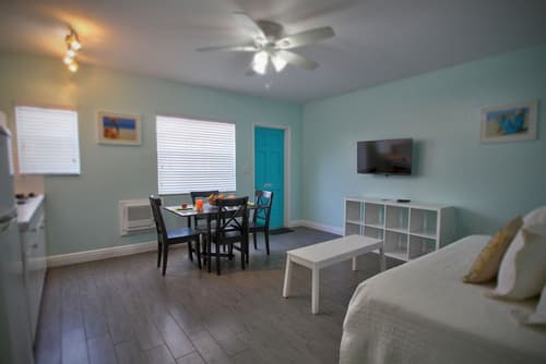Hollywood Beachside Boutique Suites, Room