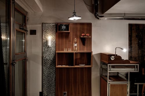 Backstage Boutique Hotel, Interior entrance