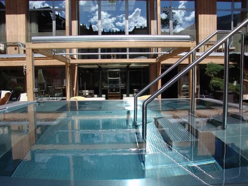 Backstage Boutique Hotel, Outdoor pool