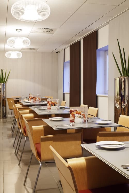 ibis Aberdeen Centre - Quayside, Dining