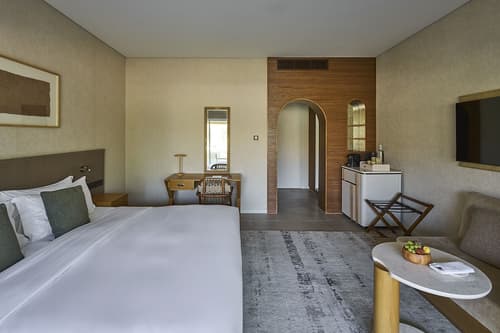 ERTH Abu Dhabi Hotel, Room