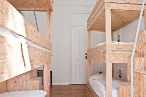 Independente Príncipe Real, Room