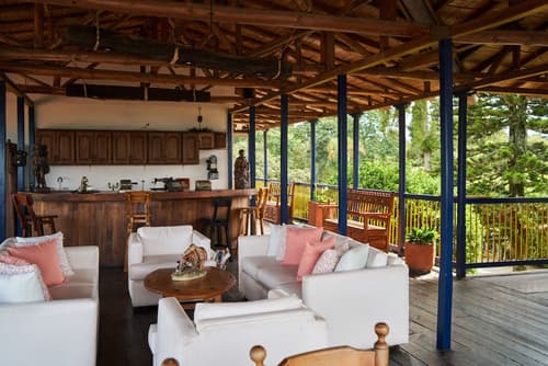 Hacienda Combia, Reception