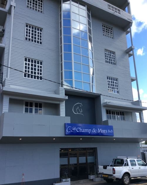 Le Champ de Mars B&B, Exterior