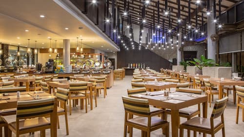 Deevana Plaza Krabi, Restaurant