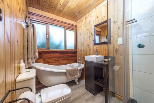 Kariega Game Reserve - Main Lodge, Bathroom