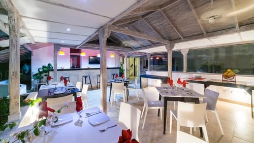 Zalmedina Hotel, Restaurant