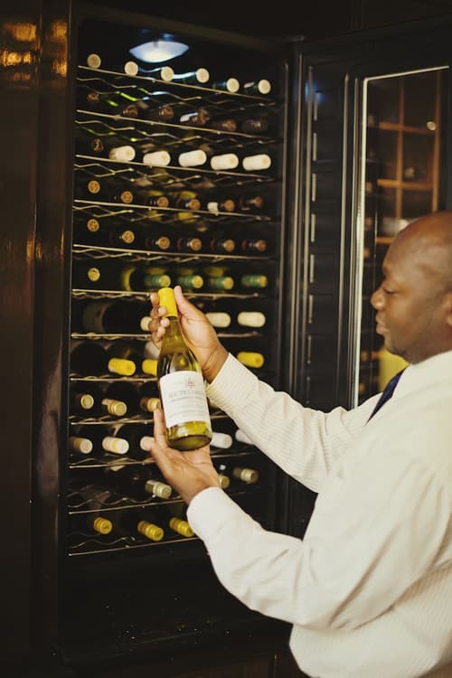 Premier Hotel Quatermain, Dining