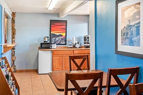 Travelodge by Wyndham Las Vegas NM, Lobby