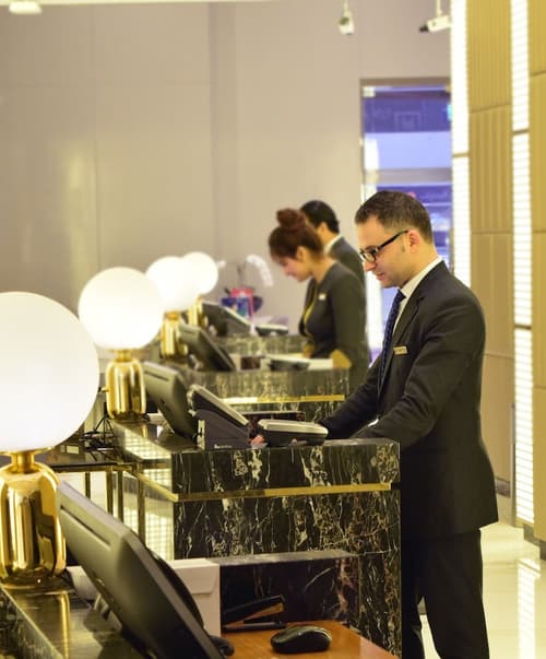 The Tower Plaza Hotel, Check-in/check-out kiosk