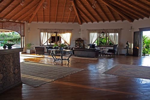 Ocean Beach Resort & Spa, Reception