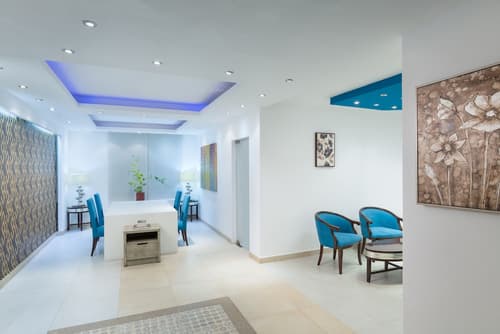 Al Hail Waves Hotel Managed By Centara, Reception