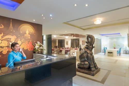 Al Hail Waves Hotel Managed By Centara, Lobby