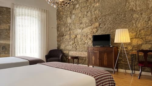 Casa do Bairro by Shiadu, Room