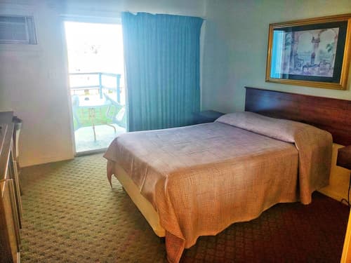 The Port Hotel & Marina, Room