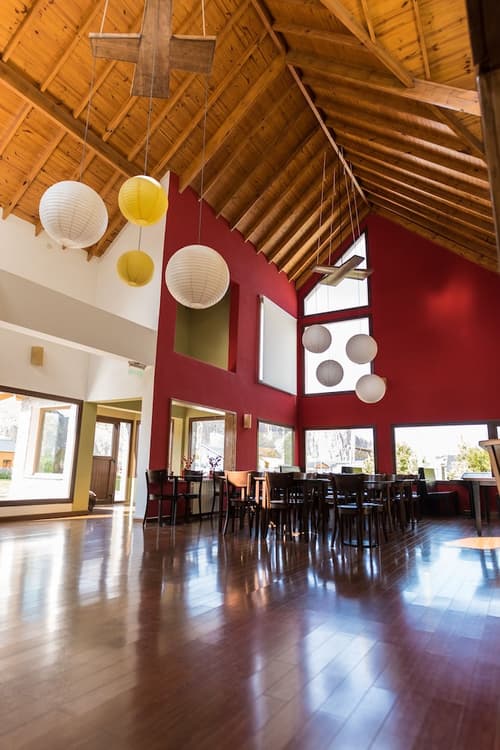 Hotel Poincenot, Lobby lounge