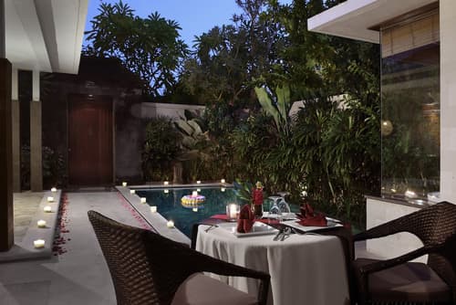 Mahagiri Villas Sanur, Outdoor dining