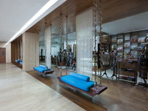 ARTOTEL Suites Bianti Yogyakarta, Interior entrance