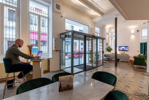 1924 Hôtel, Reception