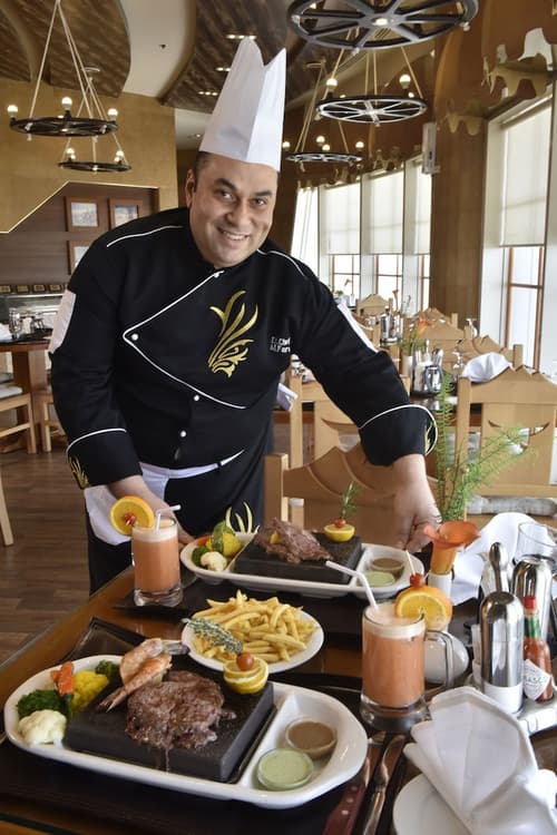 Awaliv International Hotel, Restaurant